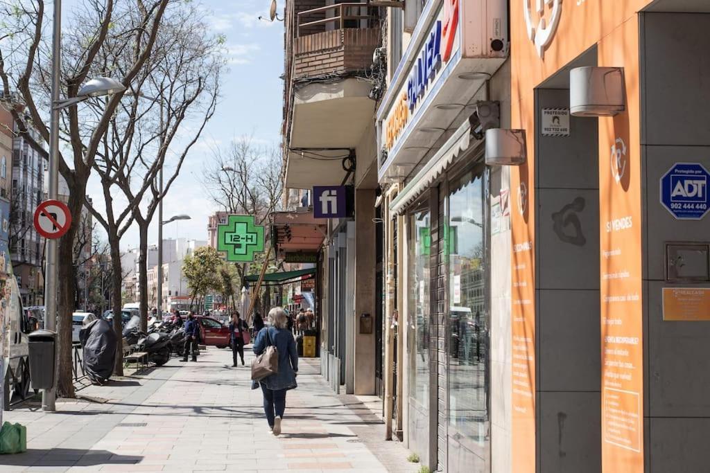 Encantador Apartamento Reformado En Tetuan By Bebalmy Madrid Bagian luar foto