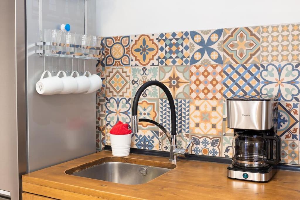 Encantador Apartamento Reformado En Tetuan By Bebalmy Madrid Bagian luar foto