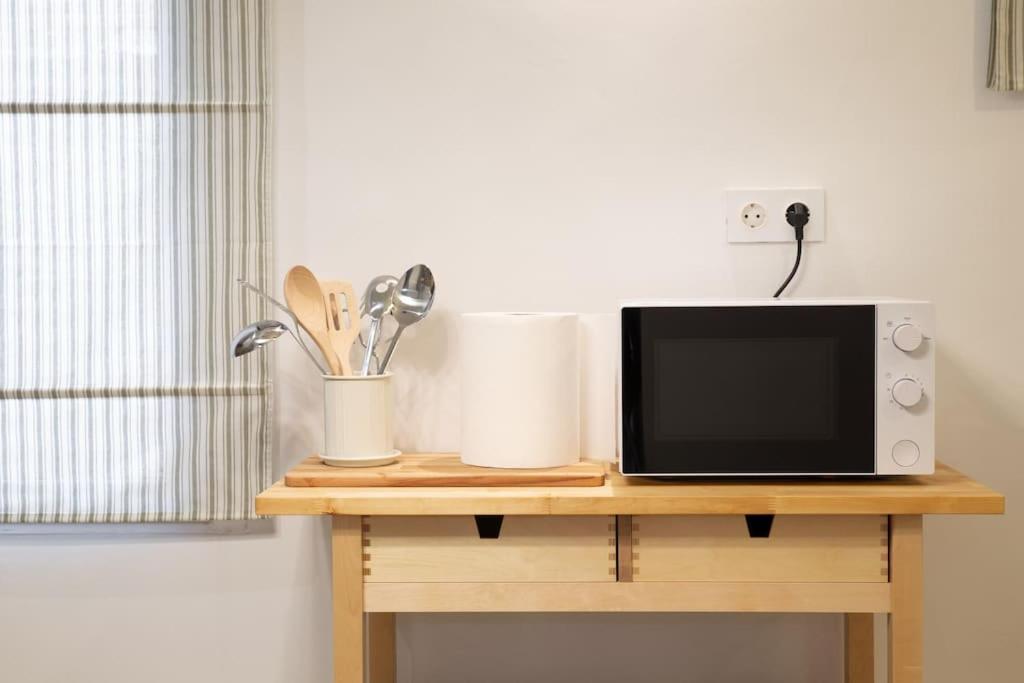 Encantador Apartamento Reformado En Tetuan By Bebalmy Madrid Bagian luar foto
